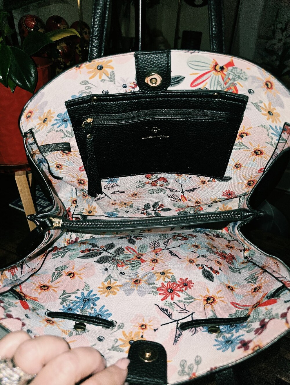 Nanette Lepore Bag & Wallet Bundle - Picture 5 of 9